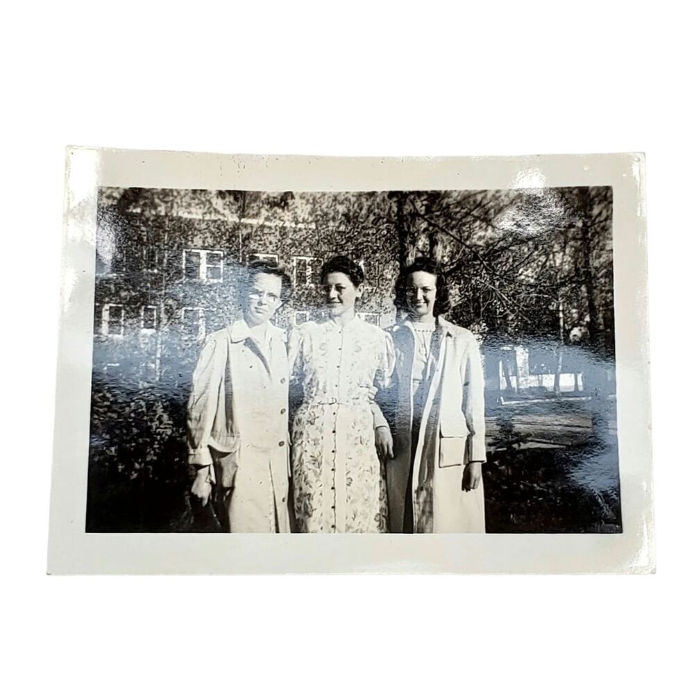 Vtg Girlfriends Posing For Photo Original Monochrome Photography Found Snapshot